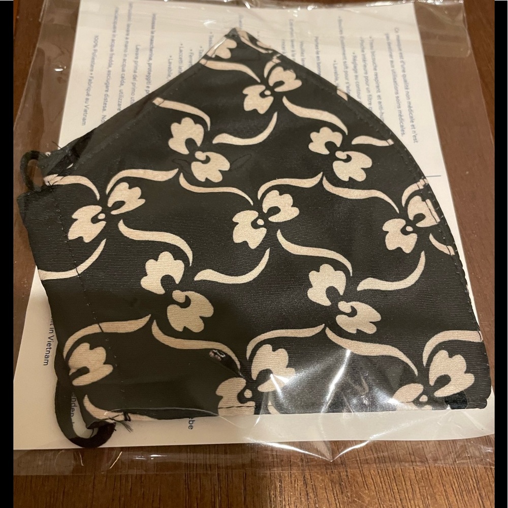 Tory Burch Face Mask